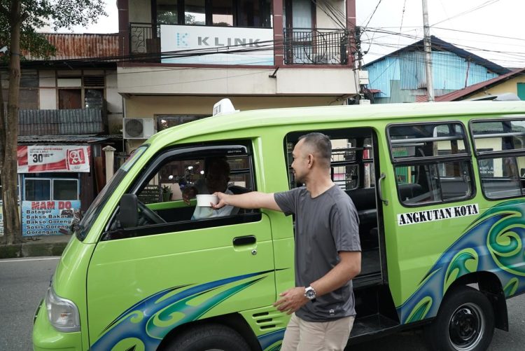 Kepedulian KemenkumHam Maluku Rutin Berbagi di Hari Jumaat