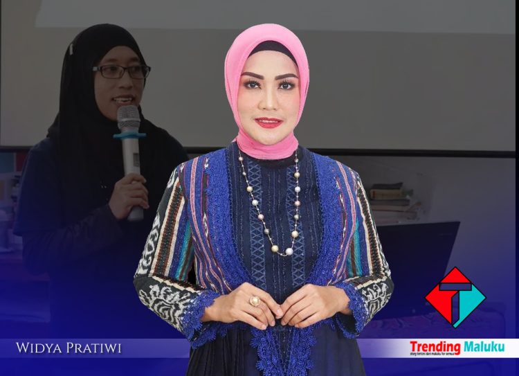 Sosok Widya Pratiwi di Tangan Ketua Wanita Penulis Indonesia Maluku