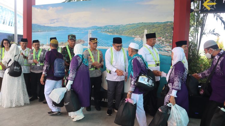 Tiba di Maluku, Penjabat Gubernur Sambut Kepulangan Jemaah Haji