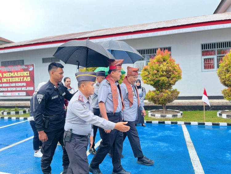 Dirbimkemas & UKR PAS KemenkumHam RI Kunjungi Lapas Namlea