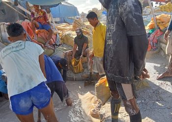 Masyarakat Lokal Buru Aprisiasi Kehadiran Pos TNI Di Gunung Botak