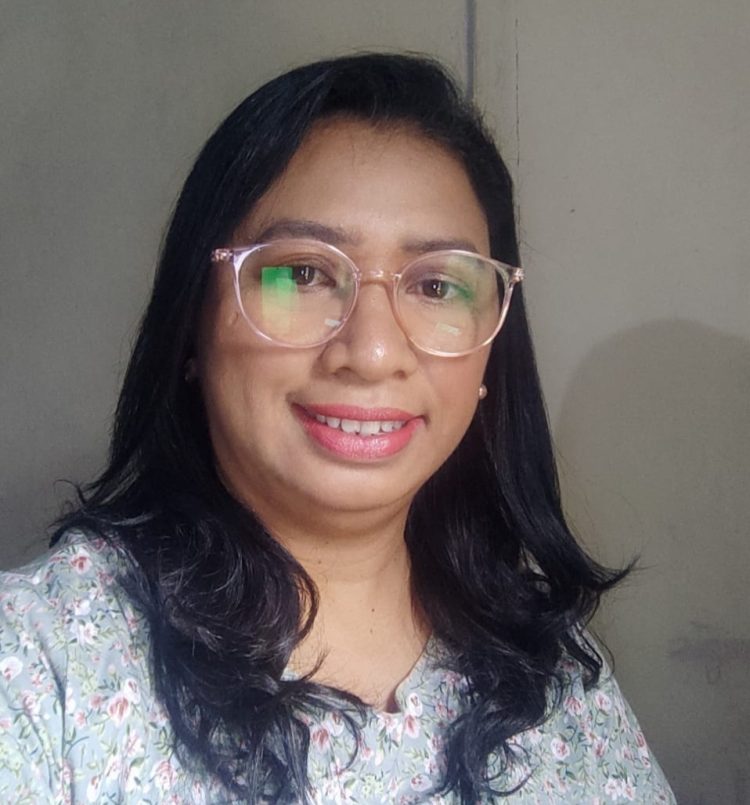 Nendissa, Sosok Moderator Debat Perdana Calon Walikota – Wakil Walikota Ambon 2024-2029