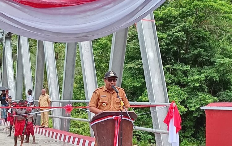 Bupati SBB Resmikan Jembatan Wai Nui