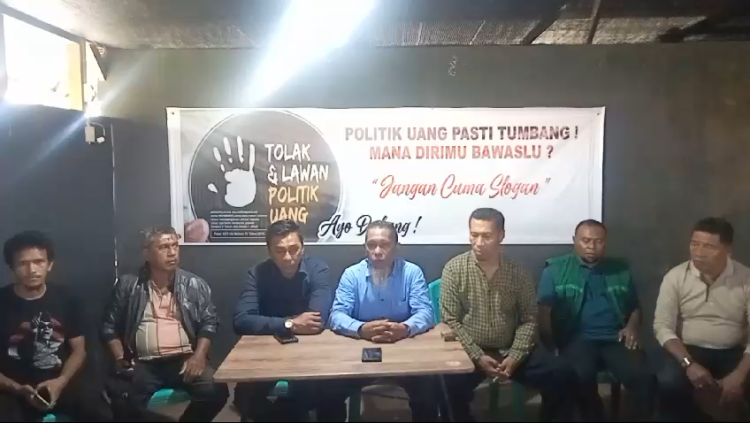Bawaslu Kabupaten SBB Didesak Proses Temuan Pelanggaran Pilkada di SBB