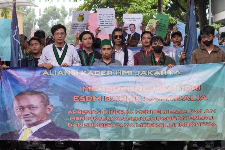 Aliansi Kader HMI Jakarta Gelar Aksi di Kementerian ESDM, Apresiasi Kebijakan Bahlil Lahadalia