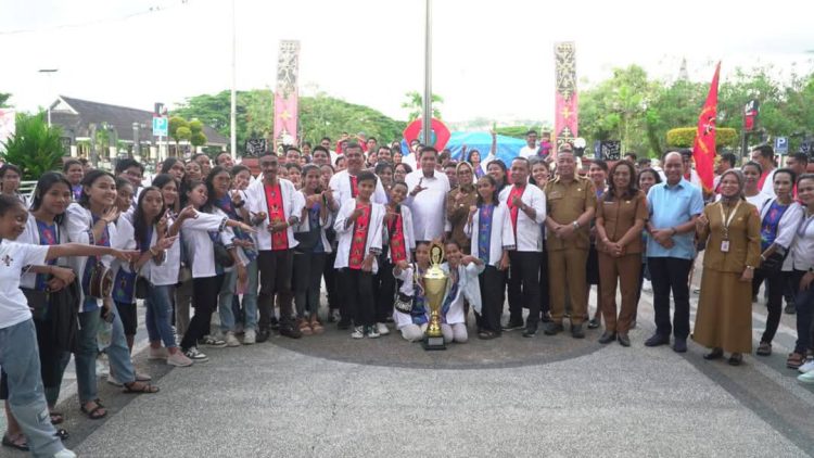 Ambon Pertahankan Gelar Juara Umum Pesparawi Maluku, Wattimena: Hadiah Luar Biasa Awal Pemerintahan