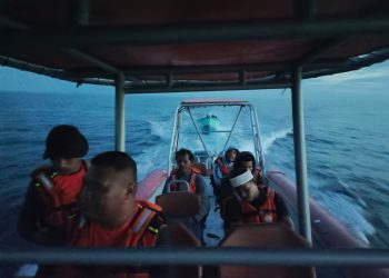 Tim SAR Gabungan Selamatkan Lima Nelayan, Ini Kronologi!