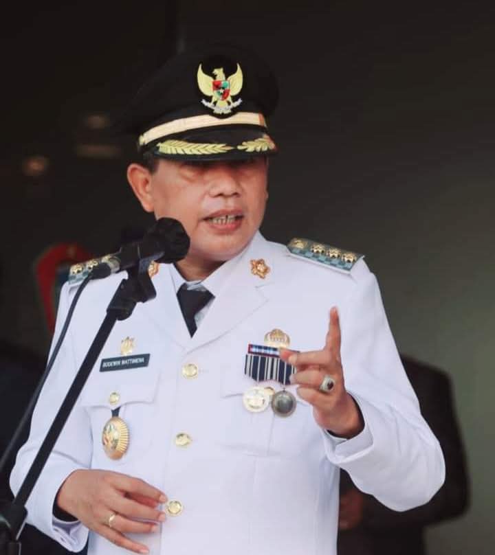 Ngeri Ngeri Sedap Terobosan Wattimena: Sambut 450 Tahun Kota Ambon, Pemkot Beli Sampah Plastik Warga Rp5.000 per Kilogram