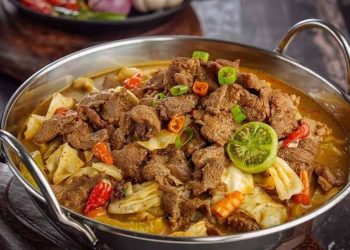 Bijak Menyantap Hidangan Idul Adha: Waspadai Risiko Kesehatan dari Konsumsi Berlebih Daging dan Santan