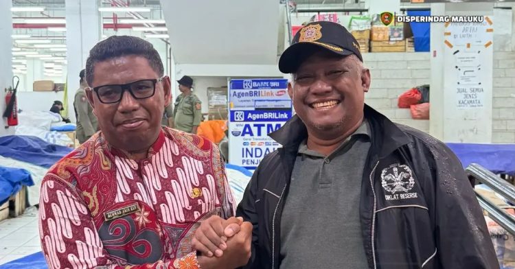 Disperindag Maluku Gelar Fogging di Pasar Mardika, Perkuat Kolaborasi Lintas Sektor untuk Kesehatan Publik