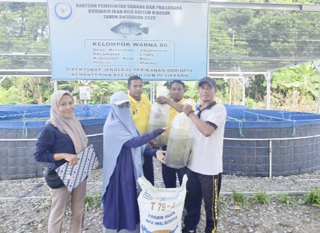 Berdayakan Warga Binaan Lapas, Dinas Perikanan Kabupaten Buru Beri Bantuan Benih Ikan Nila