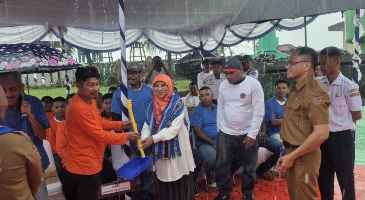 Gubernur Maluku Dorong Padat Karya Dermaga Jadi Simpul Kesejahteraan Maritim