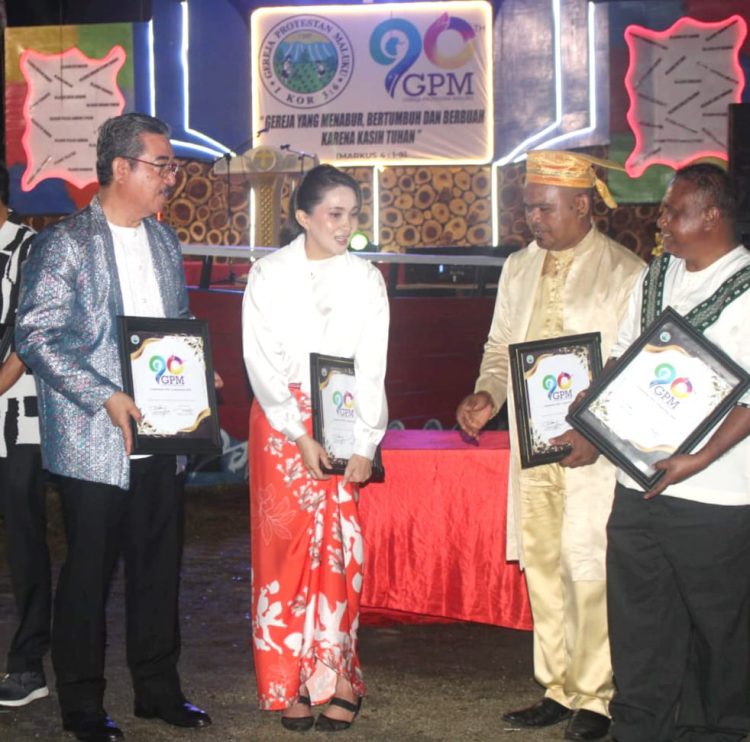 Peringati 90 Tahun GPM, Hendrik Lewerissa dan Serly Laos Soroti Peran Gereja Bangun Perdamaian dan Pendidikan