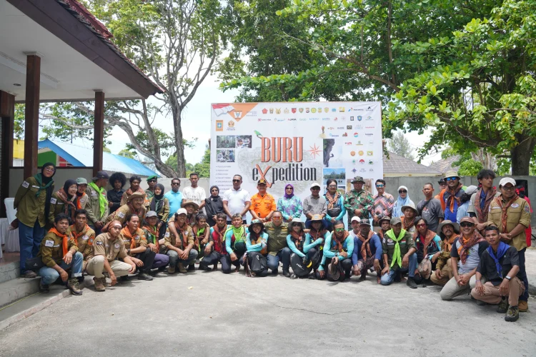 Tim Kayak Buru eXpedition 2025 Tuntaskan Sirkumnavigasi Pulau Buru Sepanjang 404 Kilometer