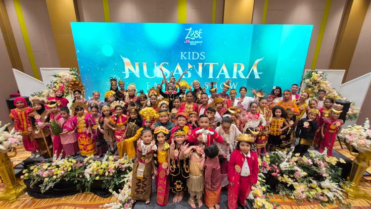 Zest Ambon Hadirkan Semarak Budaya Lewat Kid’s Nusantara Fashion Show 2025