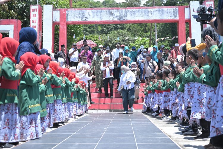 Bupati Fachri Kukuhkan Komitmen Pelestarian Bahasa Daerah Lewat Festival Tunas Bahasa Ibu