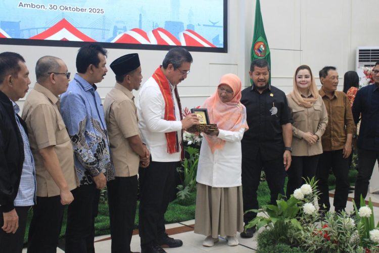 Lewerissa Terima Kunker Komisi IX DPR-RI di Maluku
