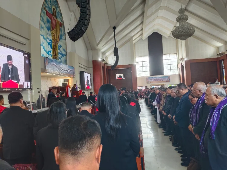 Ibadah Pembukaan Sidang Sinode, Pdt. Jack Manuputty: GPM Adalah Gereja Penyintas yang Bertumbuh dalam Anugerah Allah