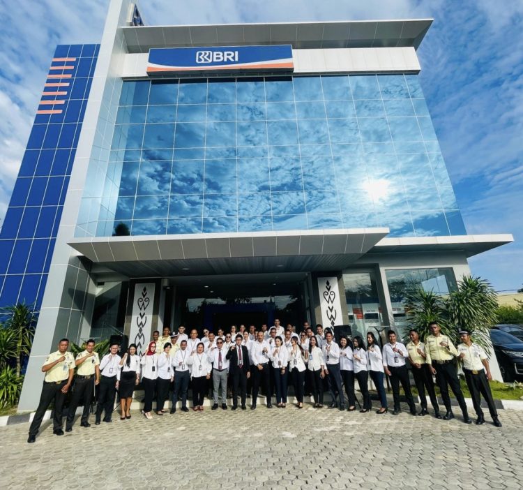 BRI Saumlaki Kobarkan Semangat Sumpah Pemuda: “Pemuda Pemudi Bergerak, Indonesia Bersatu”