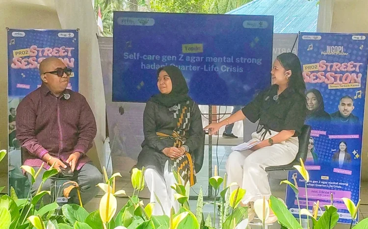 Kolaborasi NGOPI – RRI Pro 2 Ambon Gelar Street Session Perdana di IAKN, Ajak Gen Z Bahas Self-Care