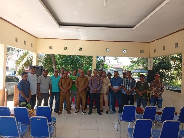 Kapolsek Piru dan Kades Piru Perkuat Sinergi Jaga Kamtibmas Lewat Program “Basudara Terus Biking Bae”