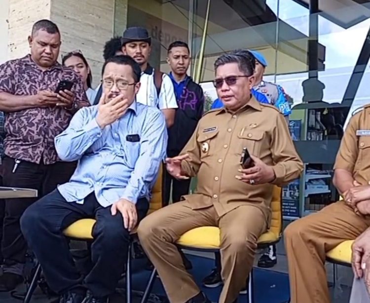 Wali Kota Ambon Turun Tangan, Segel Swalayan Dian Pertiwi Akhirnya Dibuka
