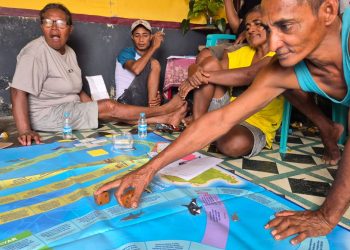 SAHARI Ajak Pelaku Usaha Perikanan di Kaibobu Belajar Literasi Keuangan Lewat “Si Keong” dan “Si Kompas”
