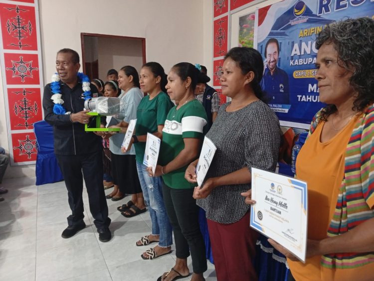 Wakil Ketua I DPRD SBB Arifin Grisya Serap Aspirasi Warga Piru dalam Reses Masa Sidang 2025–2026