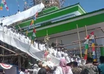 Bupati SBB Asri Arman Pilih Kasih, Warga Tomalehu dan Hualoy Kecewa Tak Hadiri Acara Pemasangan Quba Masjid