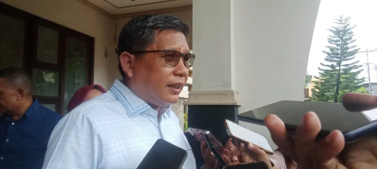 Wali Kota Ambon Wajibkan Pemadam Api Ringan di Seluruh Tempat Usaha