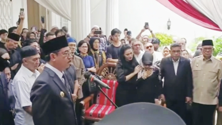 Gubernur Hendrik Pimpin Upacara Kedinasan, Kenang Almarhum Said Assagaff sebagai Pemimpin Berintegritas