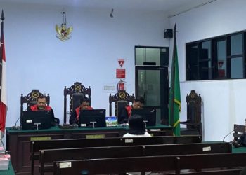Korupsi Dana BOS SMPN 9 Ambon, Dua Bendahara Dituntut 7,6 Tahun Penjara
