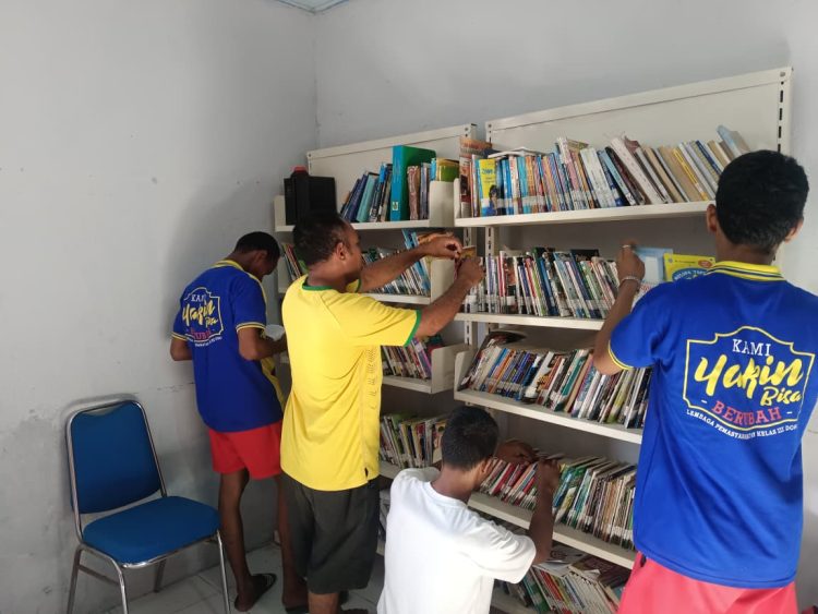 Dorong Budaya Literasi, Lapas Kelas III Dobo Fasilitasi Warga Binaan dengan Layanan Perpustakaan