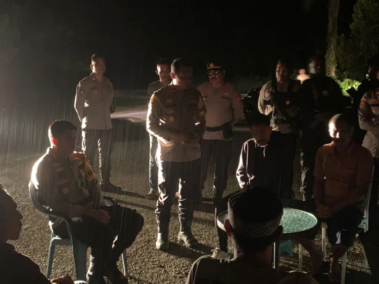 Polisi di SBB Lakukan Upaya Mediasi Konflik Ani–Tanah Goyang Huamual