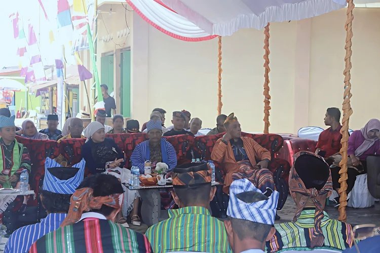 Lebaran Tujuh Hari di Talaga Piru, Bupati Asri Tekankan Pelestarian Tradisi Antar Dulang sebagai Perekat Sosial
