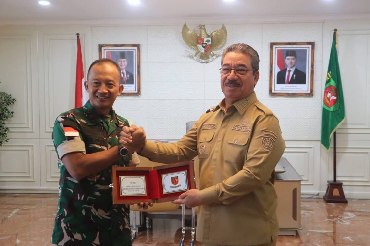 Pamitan Pangdam XV/Pattimura, Gubernur Apresiasi Sinergitas dan Pengabdian Mayjen TNI Putranto