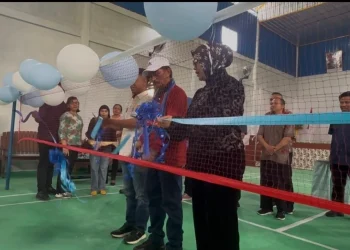 Pemkab SBB Resmikan Fasilitas Olahraga dan Gedung Serbaguna di Desa Kamal