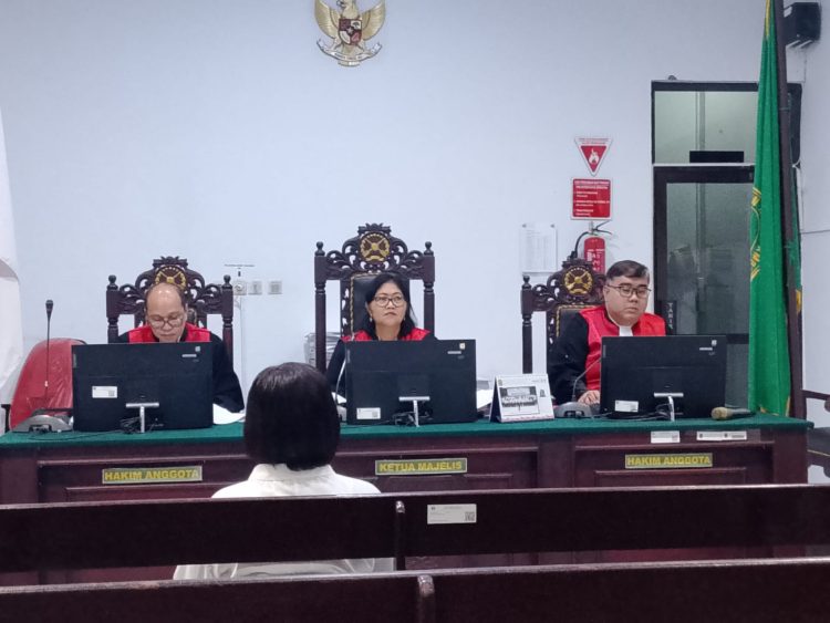 Dirut BUMD Tanimbar Bantah Semua Tuduhan Jaksa, Tak Ada Aliran Dana ke Mantan Bupati