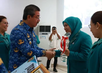 PKK SBB Raih Juara I Tingkat Provinsi, Gubernur Maluku Tegaskan Peran Strategis PKK dalam Pembangunan Keluarga