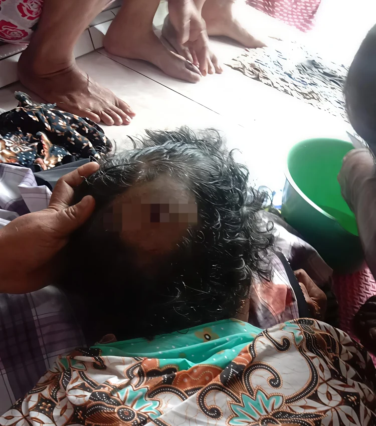 Di Usia Senja, Ia Terjatuh Sendiri: Kisah Ibu Amna di Saparua dan Sunyinya Kehadiran Negara