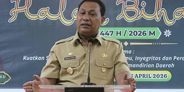 Diksi “Menipu” dan Kejujuran Radikal