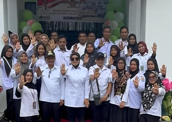 Dua Puskesmas di Huamual Diresmikan Bupati Asri