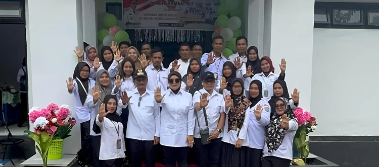 Dua Puskesmas di Huamual Diresmikan Bupati Asri