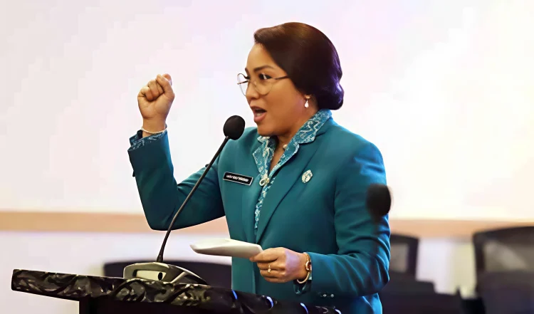 Berkelas! Lebih dari Seremoni, Membaca Substansi Kerja Sosial Ny. Lisa M Wattimena