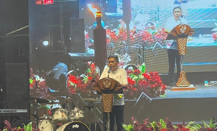 Peringati Hari Pattimura, Wali Kota Ambon Serukan Perang Melawan Sampah dan Tawuran