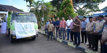 Bupati SBT Lepas Safari Dakwah Al-Izzah, Ribuan Al-Qur’an dan Bantuan Sosial Disalurkan ke Pelosok Daerah