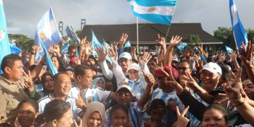 Gubernur – Wagub Berbaur Bersama Masyarakat, Nobar Argentina VS Tanjung Verde