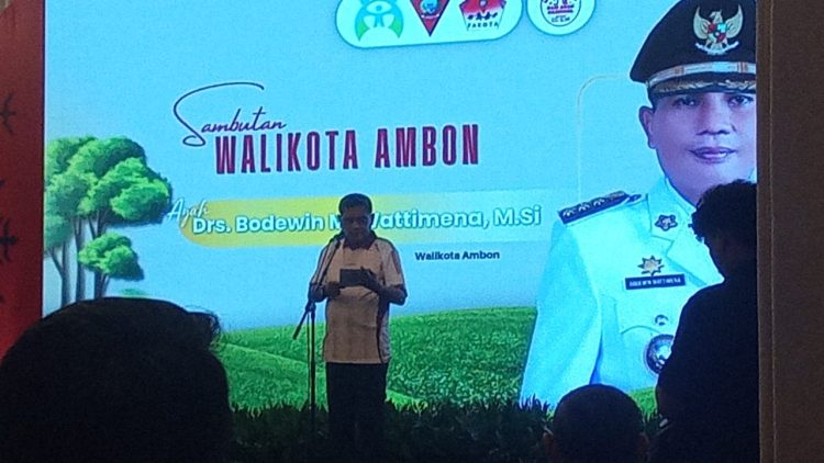 Lantik Pengurus FAKOTA, Wali Kota Ambon Dorong Perlindungan dan Partisipasi Anak
