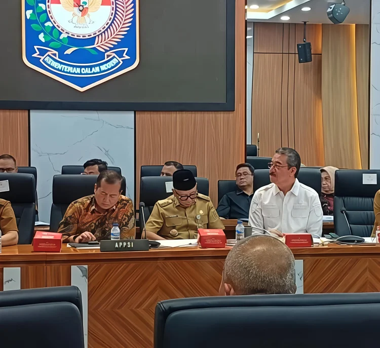 Gubernur HL Dorong Penguatan BUMD untuk Perkuat Fiskal Daerah, Usulkan Lima Perusahaan Baru ke Kemendagri