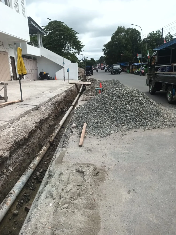 Warga Waiheru Apresiasi Pembangunan Drainase, Usman Ely: Aspirasi Masyarakat Jadi Prioritas